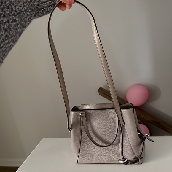 Kate Spade Purse - Picture 4 of 8